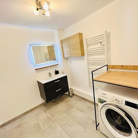 Le Nid Du Sanctuaire Apartment ลูร์ด ภายนอก รูปภาพ