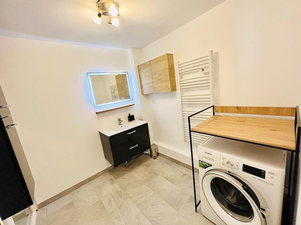 Le Nid Du Sanctuaire Apartment ลูร์ด ภายนอก รูปภาพ