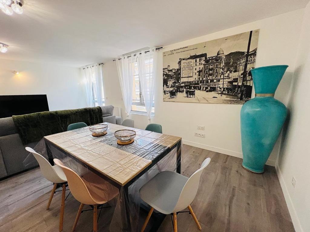 Le Nid Du Sanctuaire Apartment ลูร์ด ภายนอก รูปภาพ